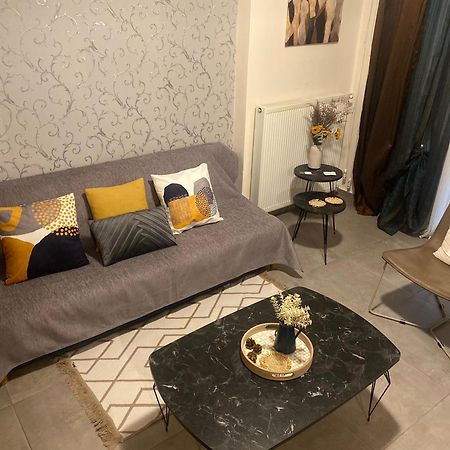 Στυλ & Άνεση Στο Κέντρο La Maison 12 Ανακαινισμένο Διαμέρισμα Lárisa Eksteriør bilde